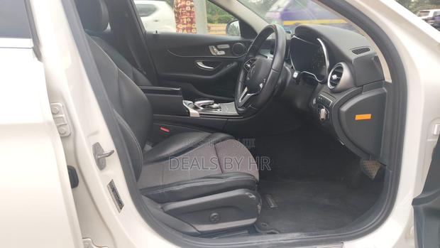 Mercedes-Benz C200 2019 White
