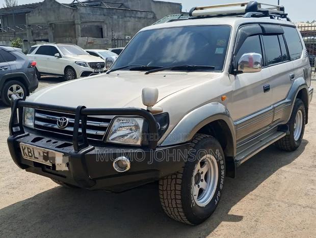 Toyota Land Cruiser 3.0 D-4D C 2007 Brown