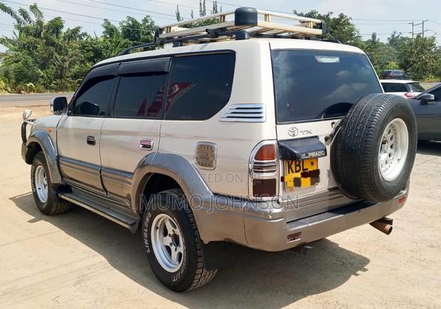 Toyota Land Cruiser 3.0 D-4D C 2007 Brown