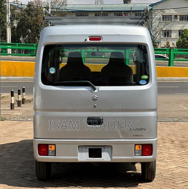 Suzuki Every Wagon 2020 Silver