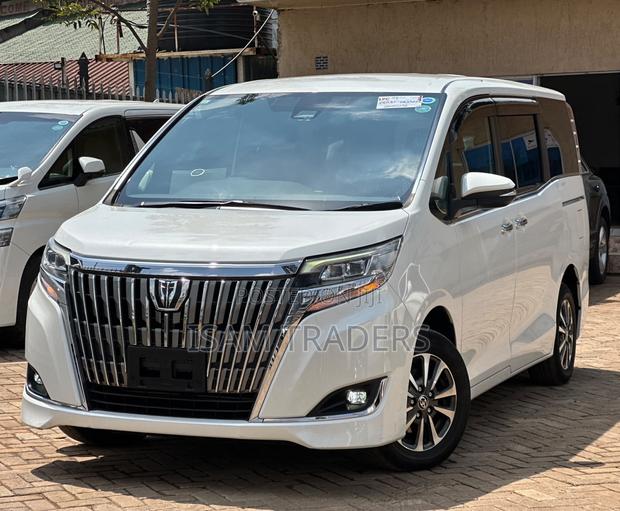 Toyota Esquire 2.0 FWD (8 seater) 2019 Pearl