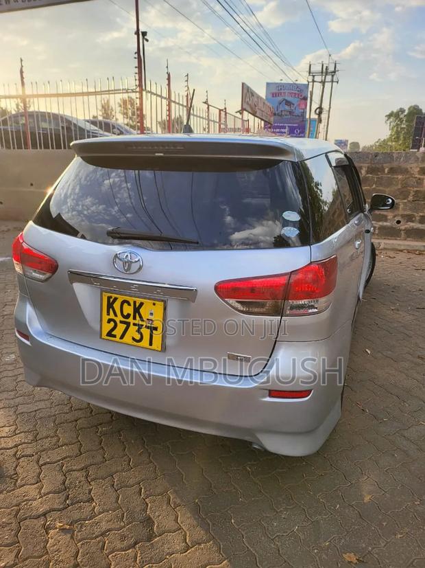 Toyota Wish 2009 Silver