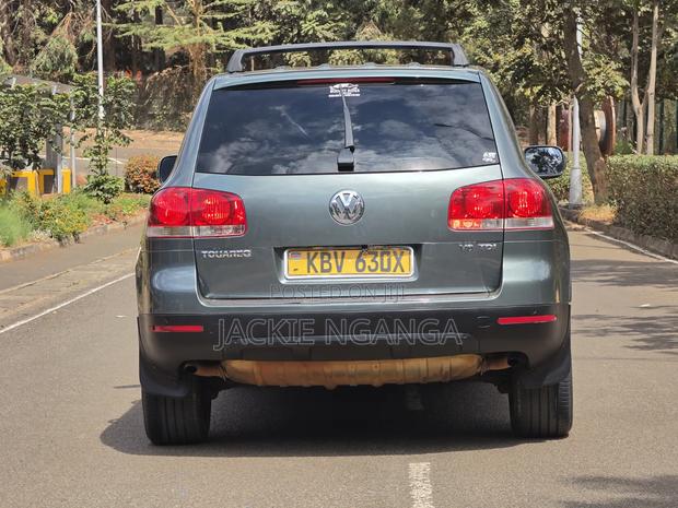 Volkswagen Touareg 2006 Blue