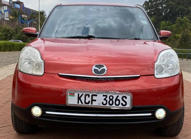 Mazda Verisa 2008 Red