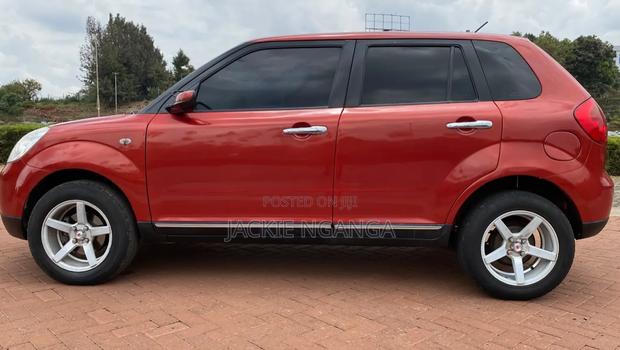Mazda Verisa 2008 Red