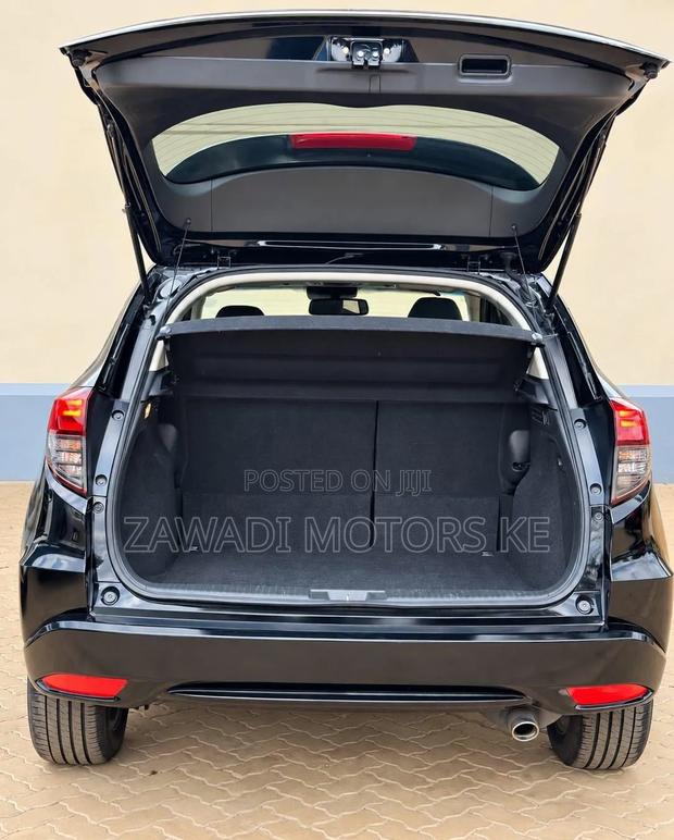 Honda Vezel 1.5 Hybrid 2WD 2019 Black