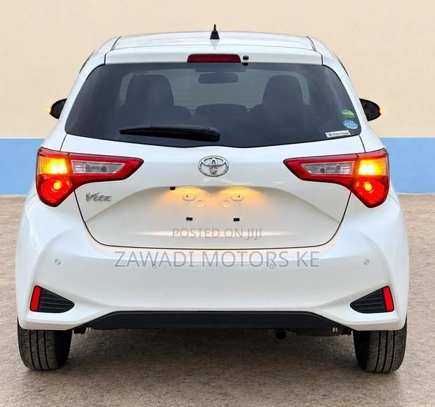 Toyota Vitz 1.3 FWD 5dr 2019 White