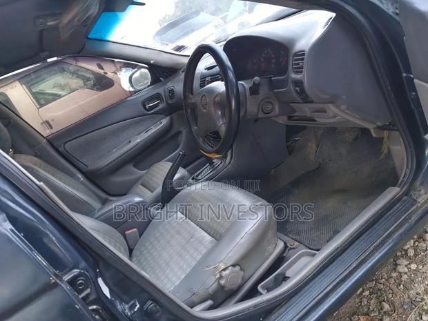 Nissan FB15 2006