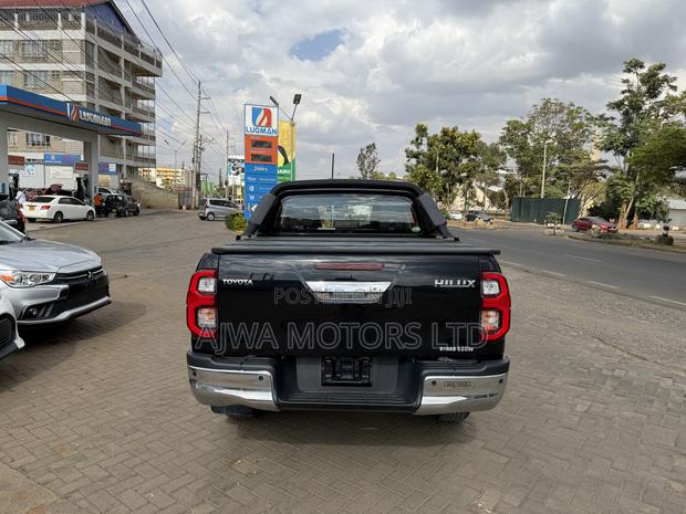 Toyota Hilux Revo Double Cab Deisel 2.4 AWD 2021 Black