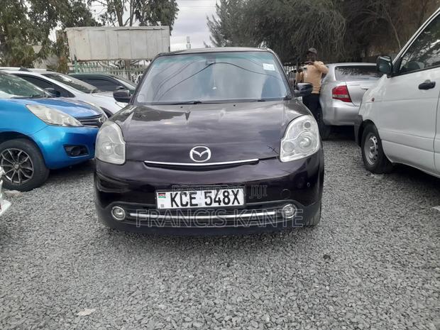 Mazda Verisa 2010