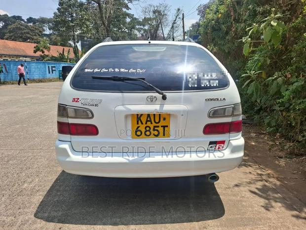 Toyota Corolla G-Touring 1998 White