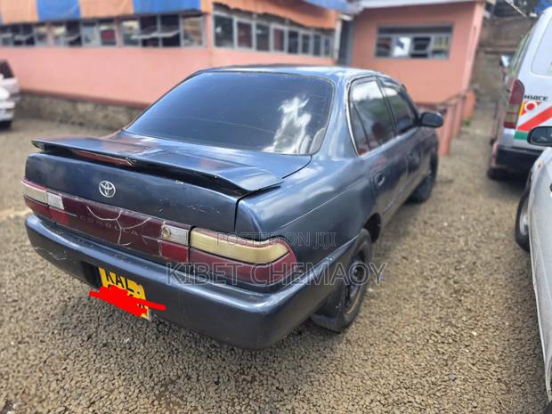 Toyota Corolla 1997 Blue