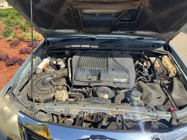 Toyota Hilux 2014 Blue