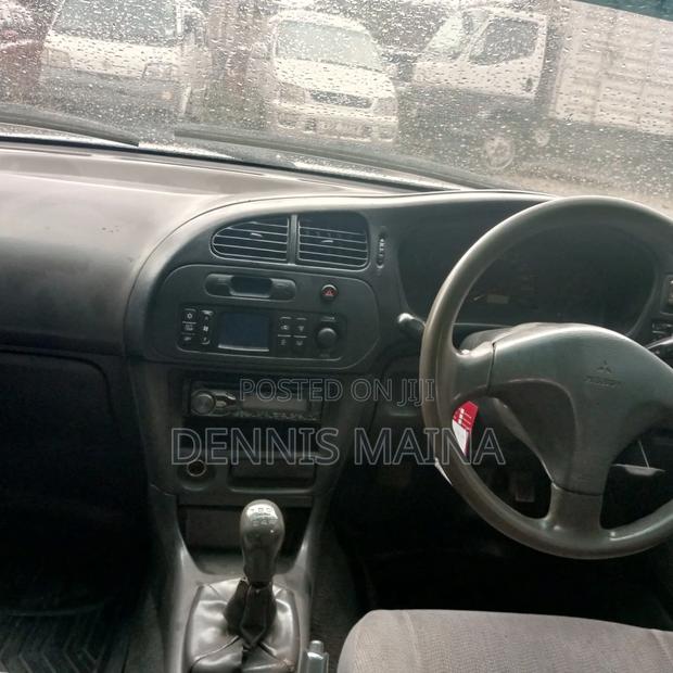Mitsubishi Lancer 2000 Silver