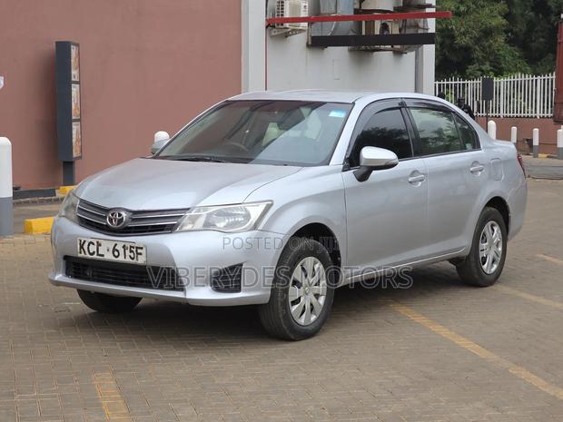 Toyota Axio 2015 Silver