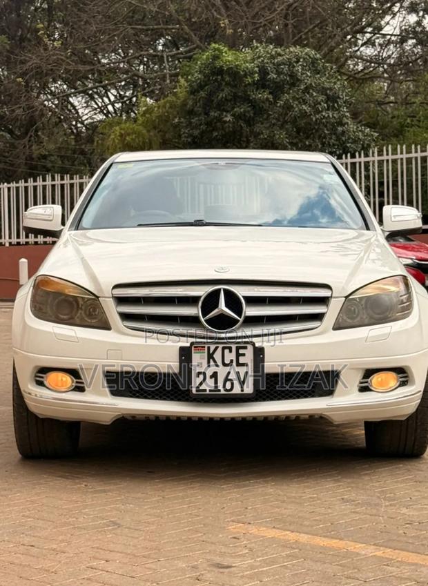 Mercedes-Benz C200 2008 White