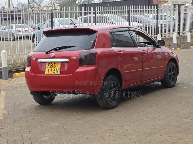 Toyota Corolla RunX 2005 Red