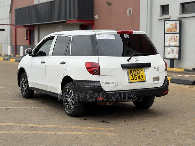 Nissan Advan 2015 White