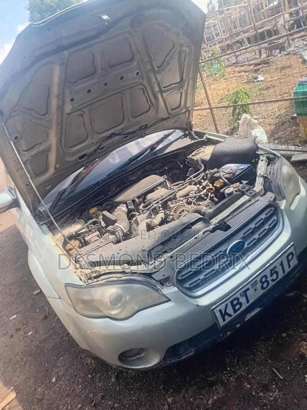 Subaru Outback 2006 Beige