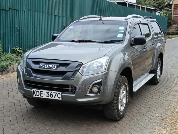 Isuzu D-MAX 2022 Gray
