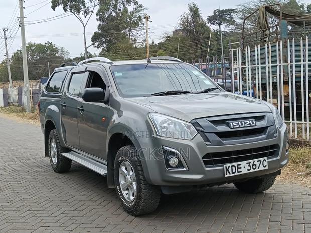 Isuzu D-MAX 2022 Gray