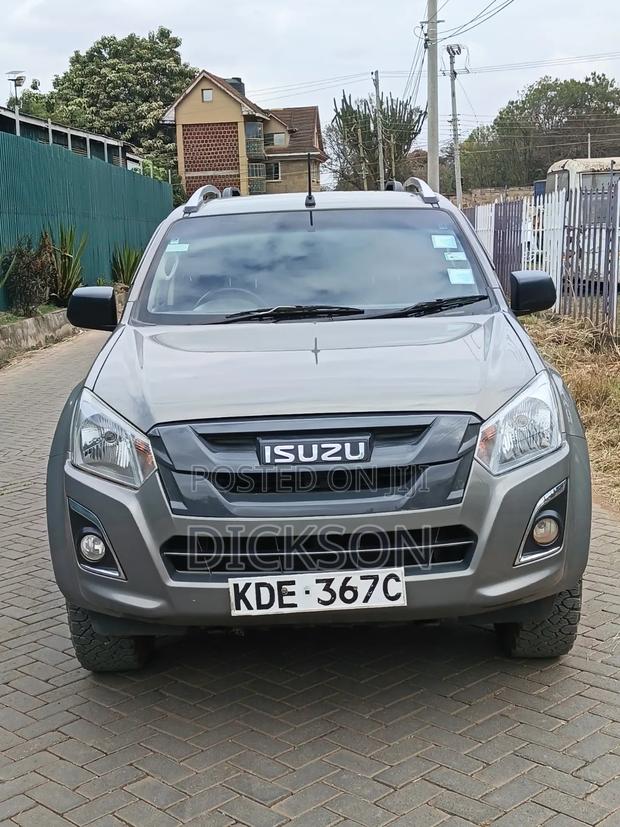 Isuzu D-MAX 2022 Gray