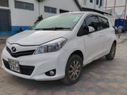 Toyota Vitz 2012 White for sale