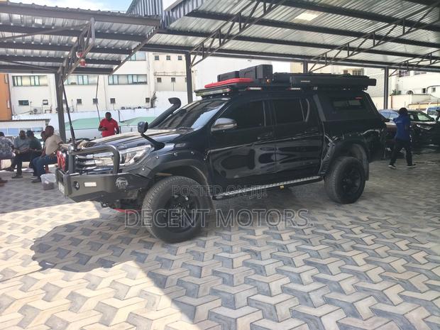 Toyota Hilux 2019 Black