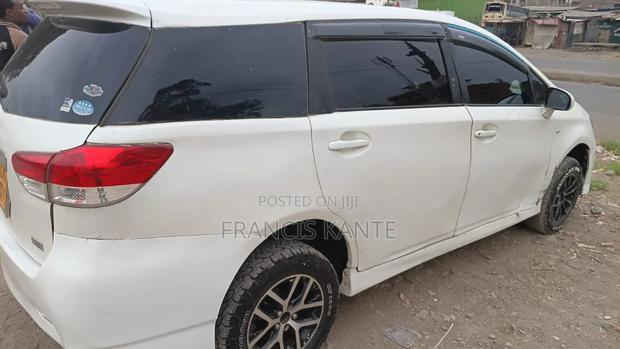 Toyota Wish 2010 White