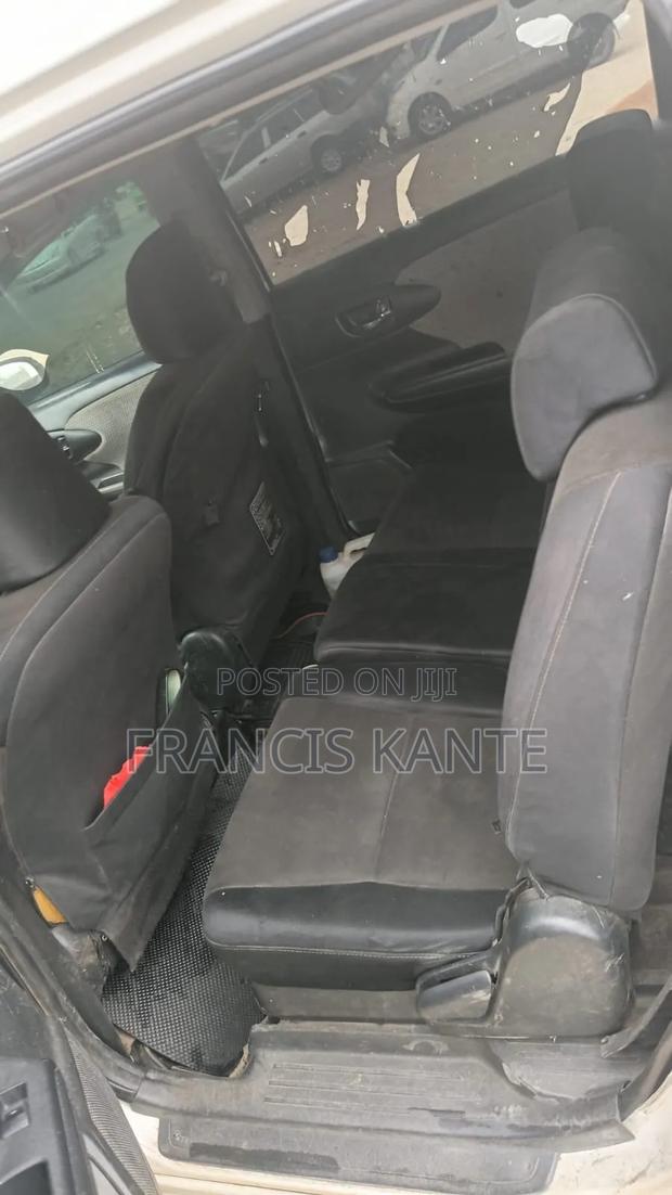 Toyota Wish 2010 White