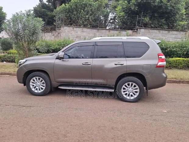 Toyota Land Cruiser Prado 2.8 D-4D 2015 Brown