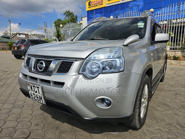 Nissan X-Trail 2012 Silver