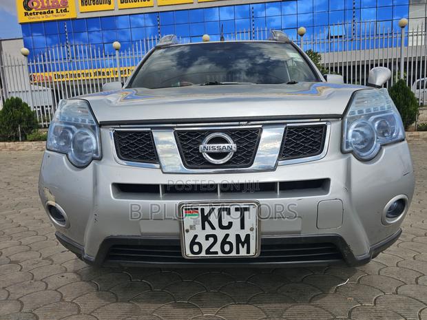 Nissan X-Trail 2012 Silver