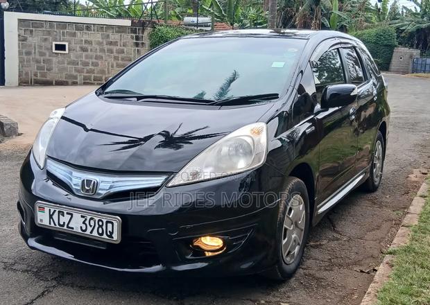 Honda Fit Shuttle 2013 Matt Black