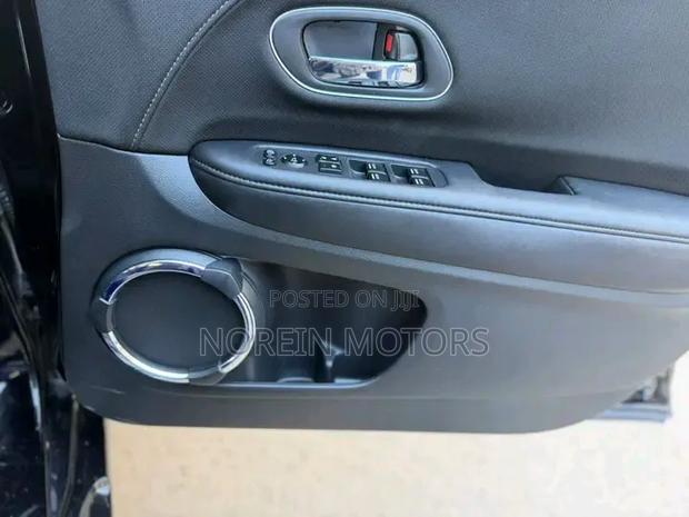 Honda Vezel 1.5 4WD 2019 Black