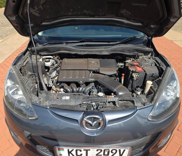 Mazda Demio 2012 Gray