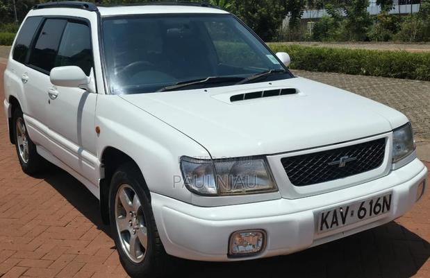 Subaru Forester 2000