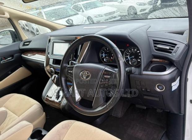 Toyota Alphard 2019 White