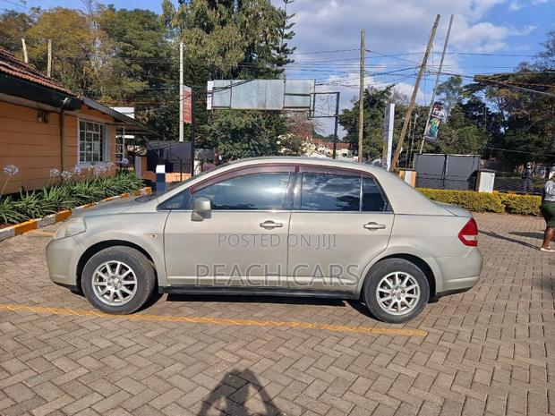 Nissan Tiida 2007 Brown