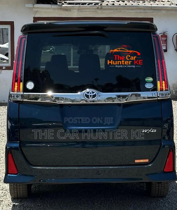 Toyota Noah 2020