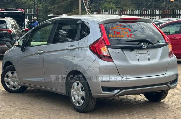 Honda Fit 2019 Silver