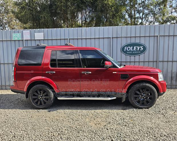 Land Rover Discovery 2012 Red