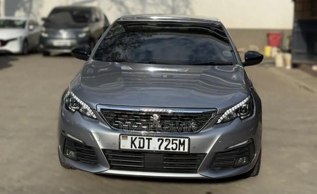Peugeot 308 2018 Gray