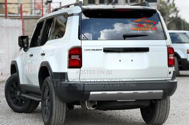 Toyota Land Cruiser Prado 2.7 2024