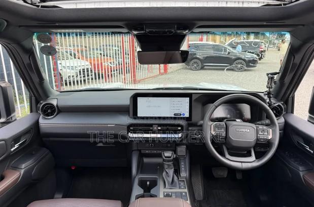 Toyota Land Cruiser Prado 2.7 2024