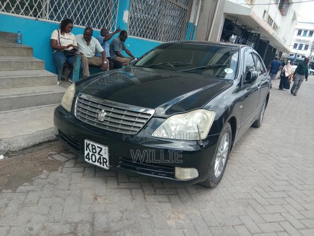 Toyota Crown 2007 Black