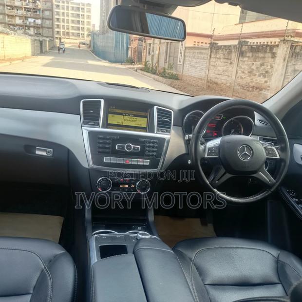 Mercedes-Benz M Class ML350 4dr SUV (3.5L 6cyl 7A) 2014 Silver