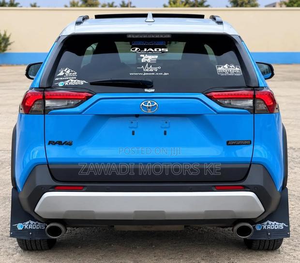 Toyota RAV4 Adventure 2019 Blue