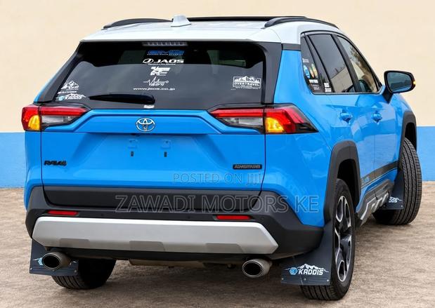 Toyota RAV4 Adventure 2019 Blue