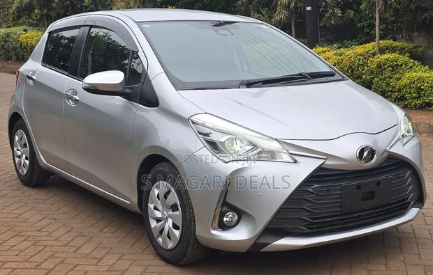 Toyota Vitz 2019 Silver